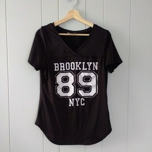🏵️3 for $10🏵️ Brooklyn Top